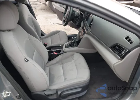 2017 Hyundai Elantra Se из США, поврежденный, VIN 5NPD84LF1HH187457